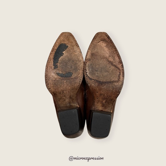 Frye Sacha Moto Shortie Cognac Leather Western Cowboy Pointy Toe Boho Ankle Boot - Picture 12 of 13